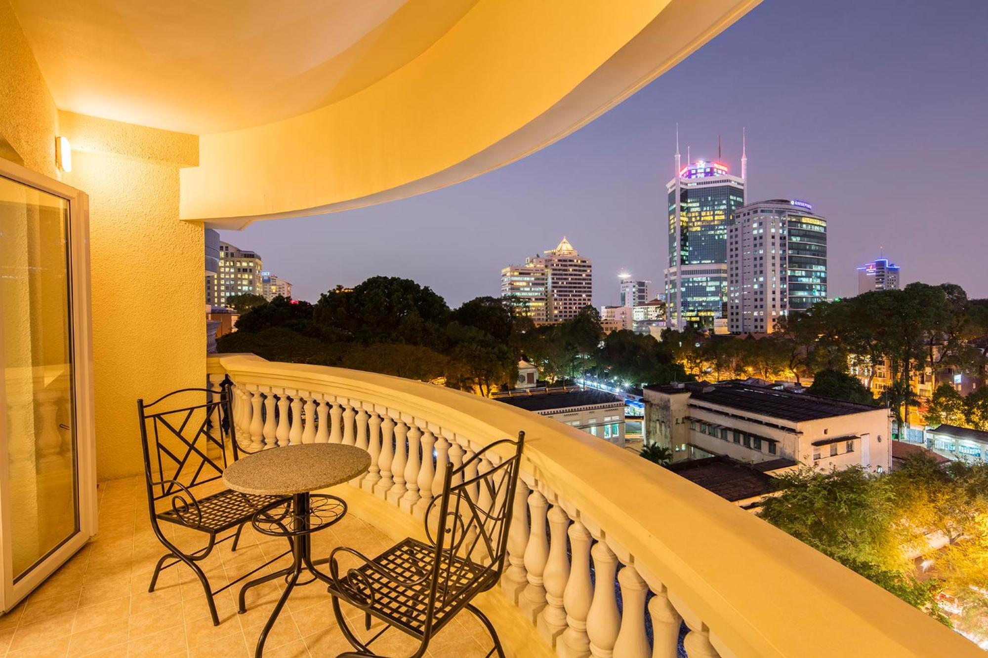 Norfolk Mansion - Luxury Serviced Apartment Хошимин Экстерьер фото