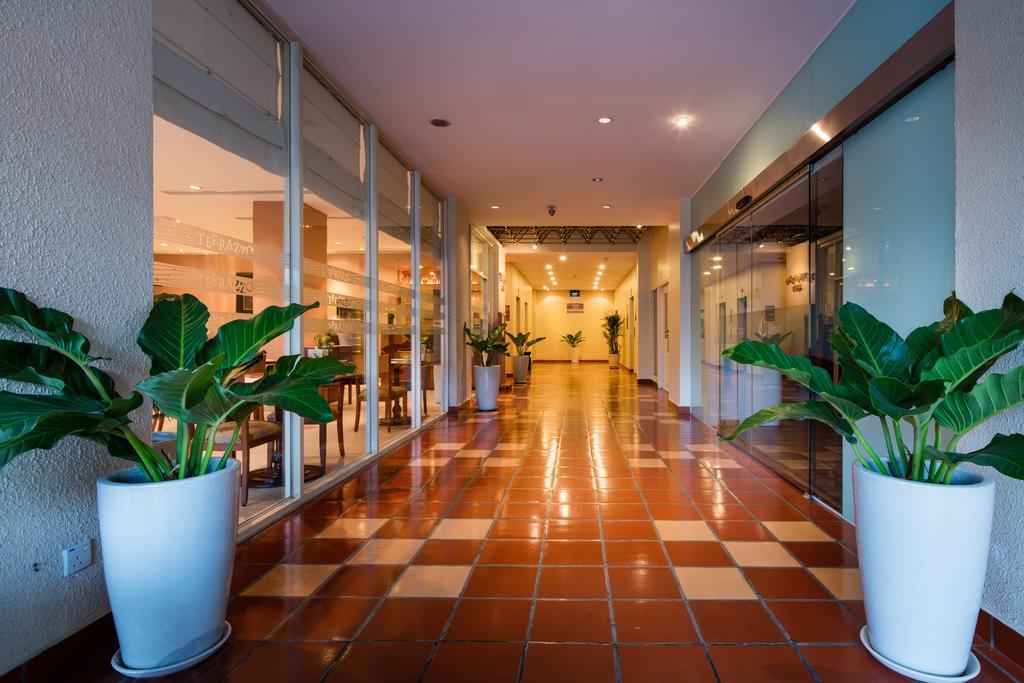 Norfolk Mansion - Luxury Serviced Apartment Хошимин Экстерьер фото